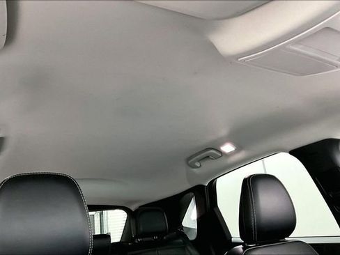 Used 2024 Ford Escape Platinum image 29