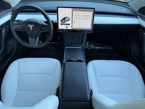 Used 2022 Tesla Model 3 Long Range image 40