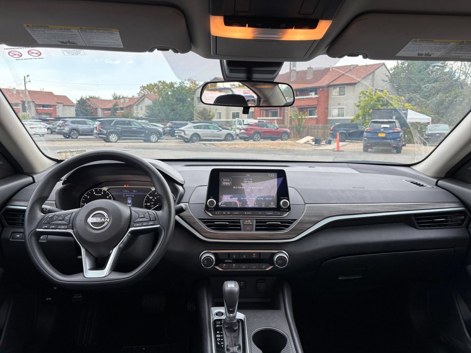 Used 2025 Nissan Altima 2.5 SV FWD image 33