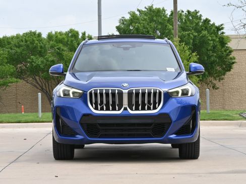 Certified 2024 BMW X1 xDrive28i w/ Technology Package AWD/4WD image 3