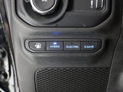 Used 2023 Jeep Wrangler Unlimited w/ Sun & Screen Package AWD/4WD image 23