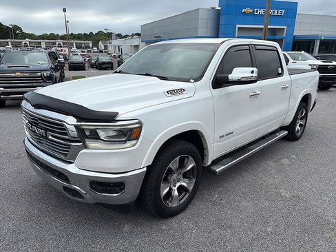 Used 2019 RAM 1500 Laramie AWD/4WD image 2