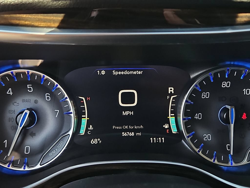 Used 2022 Chrysler Pacifica Limited FWD image 23