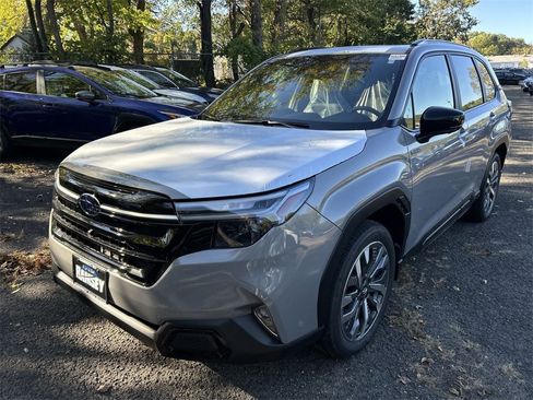 New 2025 Subaru Forester Touring image 4