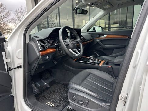 Used 2021 Audi Q5 2.0T Premium w/ Convenience Package image 13