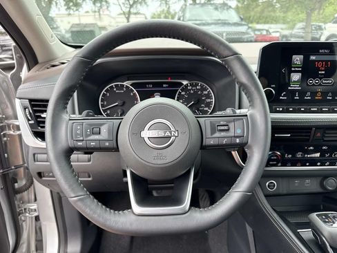 Used 2022 Nissan Rogue SL w/ SL Premium Package FWD image 28