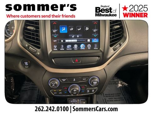 Used 2016 Jeep Cherokee Limited AWD/4WD image 16