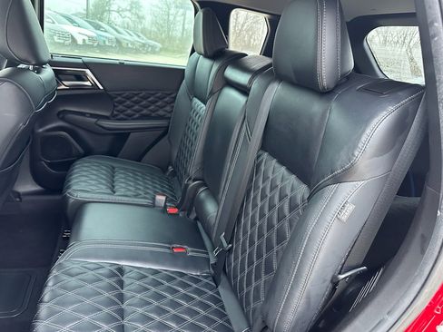 Used 2023 Mitsubishi Outlander SEL 40th Anniversary image 12