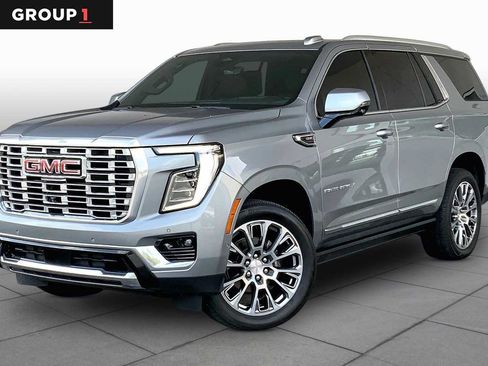 Used 2025 GMC Yukon Denali w/ Denali Reserve Package AWD/4WD image 1