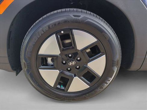 Used 2026 Hyundai Santa Fe SEL FWD image 23