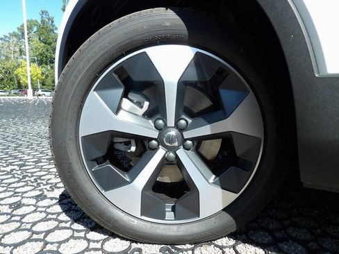 New 2026 Volvo XC40 B5 Plus w/ Protection Package Premier image 29