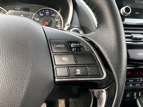 Used 2025 Mitsubishi Eclipse Cross SE image 24