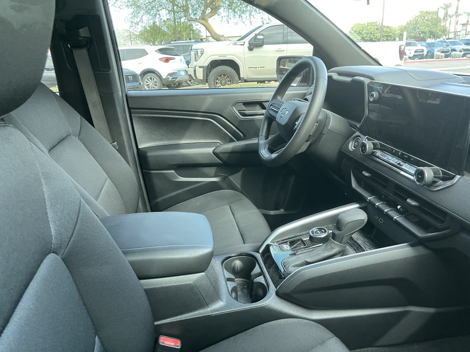 Used 2024 Chevrolet Colorado Trail Boss w/ Advanced Trailering Package AWD/4WD image 6