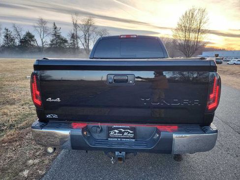 Used 2016 Toyota Tundra SR5 image 7