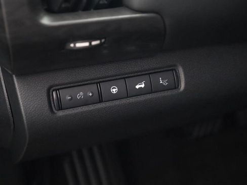New 2026 Nissan Pathfinder Platinum AWD/4WD image 13