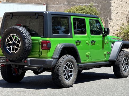 New 2025 Jeep Wrangler Unlimited Rubicon w/ Technology Group image 3