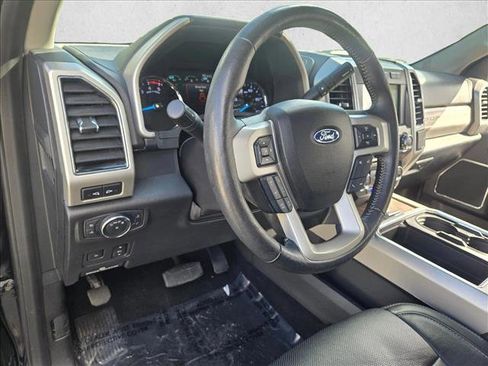Used 2018 Ford F250 Lariat w/ Lariat Ultimate Package image 9