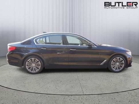Used 2018 BMW 530i w/ Premium Package image 6