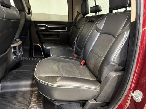 Used 2020 RAM 3500 Laramie image 40