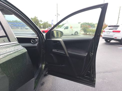Used 2013 Toyota RAV4 XLE FWD image 13