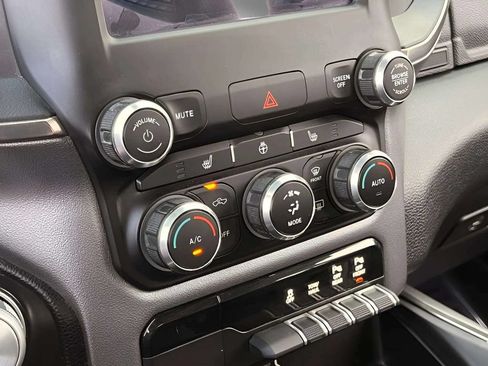 Used 2020 RAM 1500 Sport w/ Level 2 Equipment Goup w/2_L AWD/4WD image 22