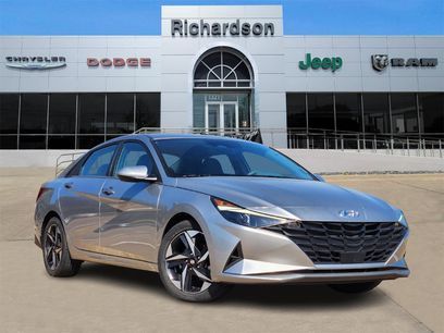 Used 2023 Hyundai Elantra SEL w/ Convenience Package