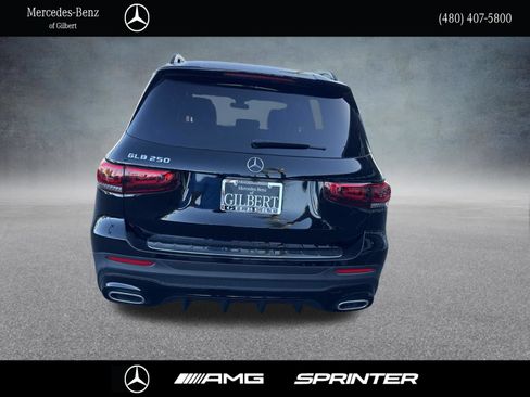 Used 2022 Mercedes-Benz GLB 250 image 4