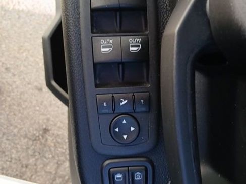 Used 2024 RAM 2500 Tradesman w/ Chrome Appearance Group image 45