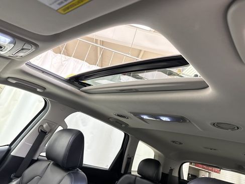 Certified 2025 Kia Telluride S FWD image 26