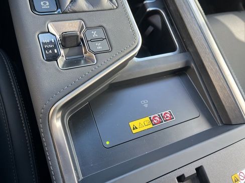 Used 2025 Lexus GX 550 image 26