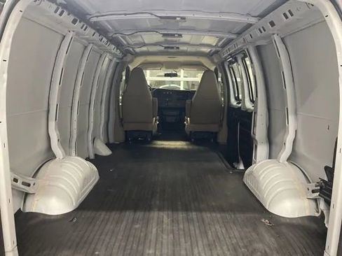 Used 2019 Chevrolet Express 2500 image 11