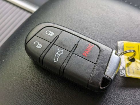 Used 2023 Chrysler 300 Touring w/ Sport Appearance Package RWD image 28