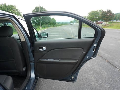 Used 2012 Ford Fusion SE FWD image 18