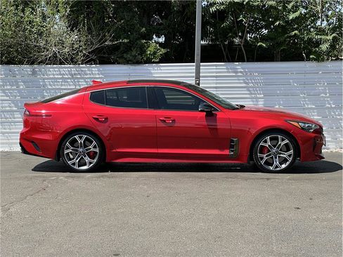 Used 2018 Kia Stinger GT2 w/ Paint Protection Package AWD/4WD image 9