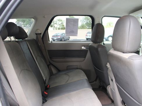 Used 2009 Mercury Mariner Premier FWD image 19