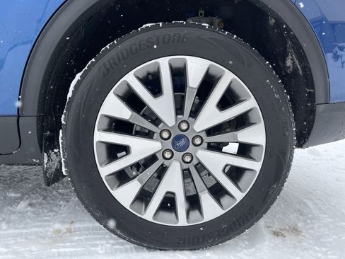 Certified 2022 Ford Escape Titanium image 23