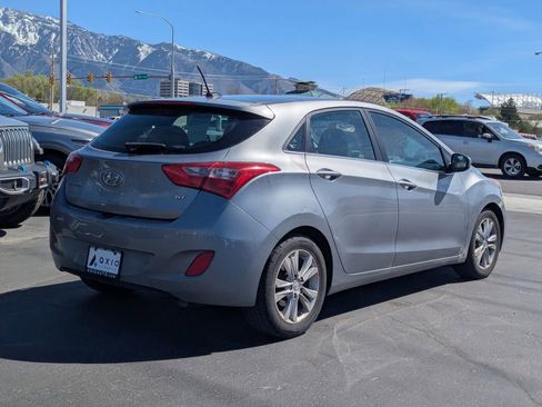 Used 2015 Hyundai Elantra GT FWD image 4