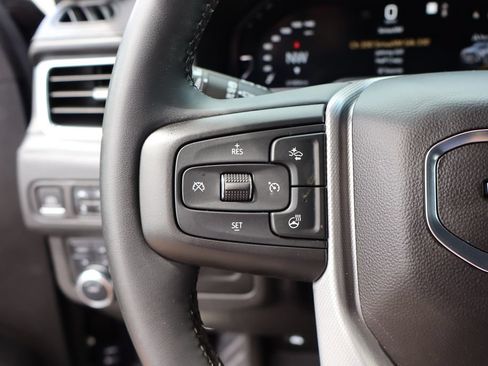 Used 2023 GMC Yukon Denali AWD/4WD image 30