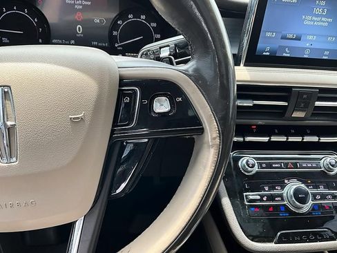 Used 2020 Lincoln Corsair AWD w/ Premium Package image 35