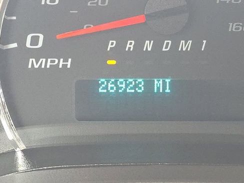 Used 2024 Chevrolet Express 2500 w/ Driver Convenience Package image 13