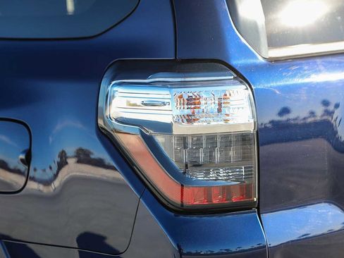 Used 2019 Toyota 4Runner Limited image 9