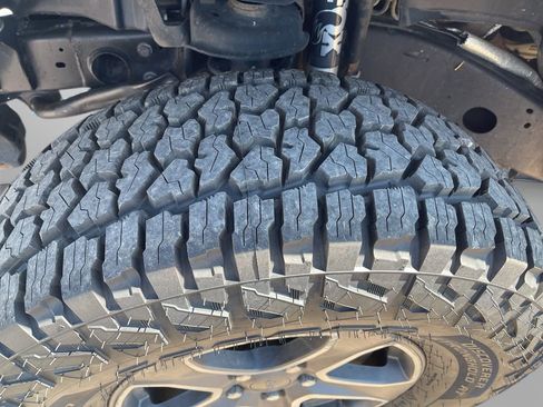 Used 2019 Jeep Wrangler Unlimited Sport S image 40