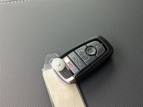 New 2025 Ford F250 Lariat w/ Lariat Ultimate Package image 39