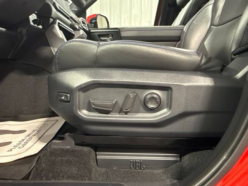 Used 2025 Toyota Sequoia Platinum AWD/4WD image 25