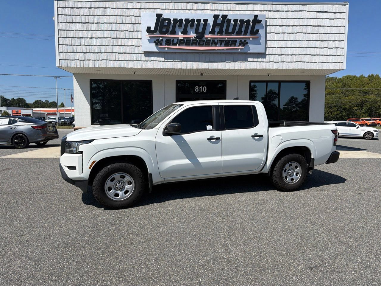 Used 2024 Nissan Frontier S w/ Technology Package RWD image 1