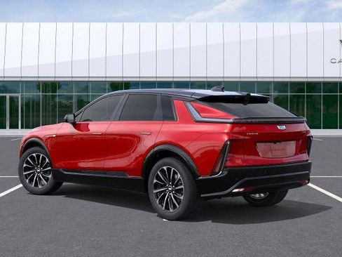 New 2026 Cadillac Lyriq Sport RWD image 4
