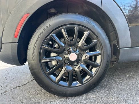 Used 2020 MINI Cooper 4-Door Hardtop image 18