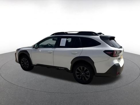 Used 2024 Subaru Outback Onyx Edition AWD/4WD image 10