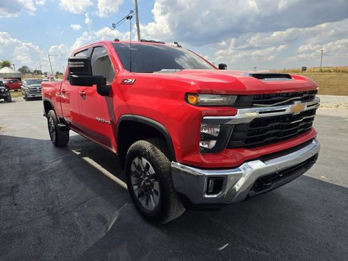 Used 2025 Chevrolet Silverado 2500 LT w/ All Star Edition image 9