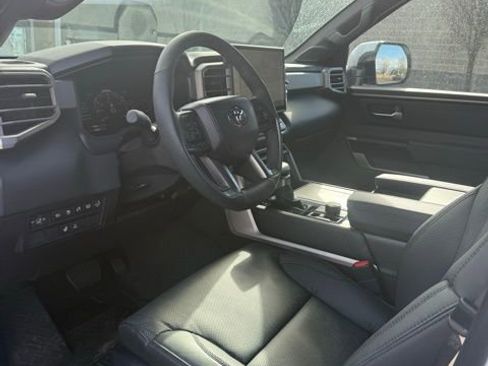 Used 2025 Toyota Sequoia Limited image 12